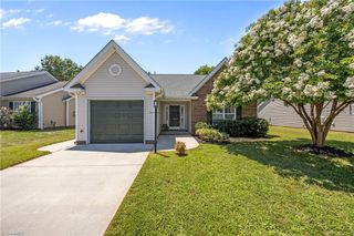 5748 Fox Chase Drive, Winston-salem, NC 27105