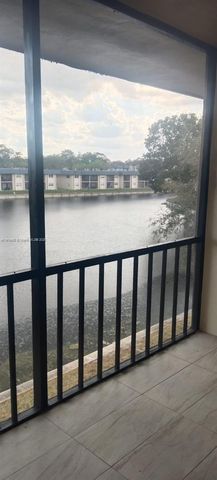 7910 N Colony Cir N 305, Tamarac, FL 33321