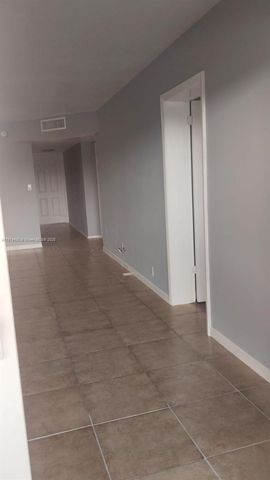 7910 N Colony Cir N 305, Tamarac, FL 33321