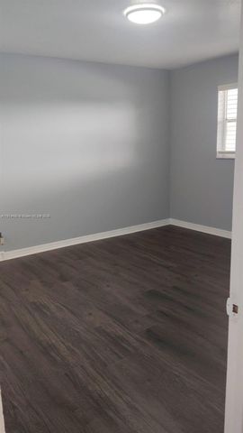 7910 N Colony Cir N 305, Tamarac, FL 33321