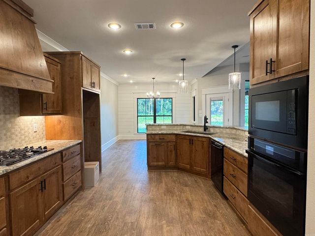 1233 Fern Court, Searcy, AR 72143