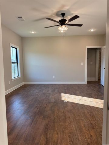 1233 Fern Court, Searcy, AR 72143