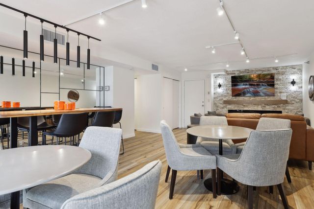 66 9th Street 2501, Saint Paul, MN 55101