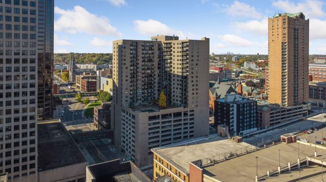 66 9th Street 2501, Saint Paul, MN 55101