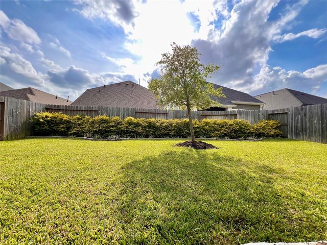 19332 Poppy Village Cir, Magnolia, TX 77355