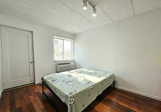 7601 113th St Apt 3C, New York City, NY 11375
