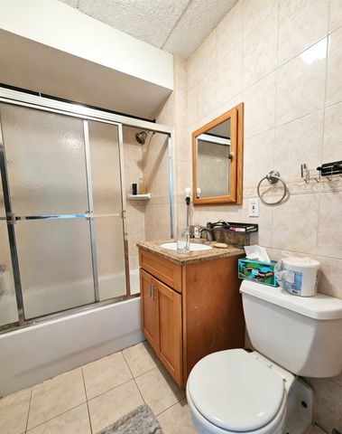 7601 113th St Apt 3C, New York City, NY 11375