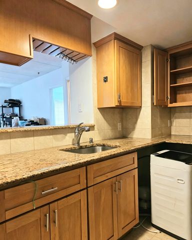 7601 113th St Apt 3C, New York City, NY 11375