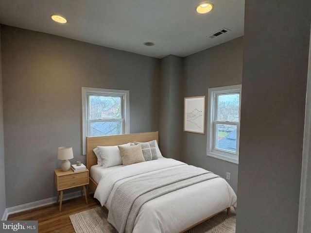 5126 CALL PL SE, Washington, DC 20019