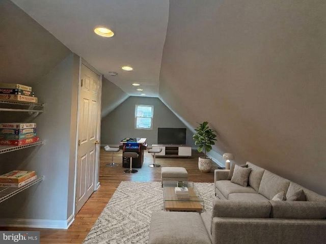 5126 CALL PL SE, Washington, DC 20019