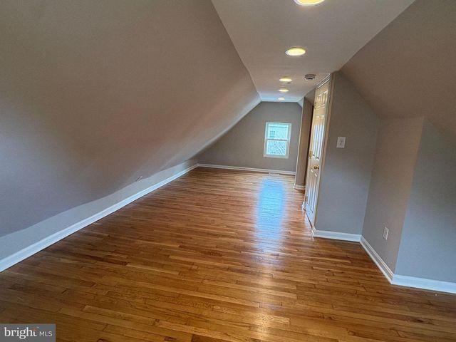 5126 CALL PL SE, Washington, DC 20019