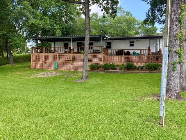 860 Plum Tree, Livingston, TX 77351