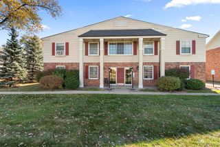 817 W Maple Road, Clawson, MI 48017