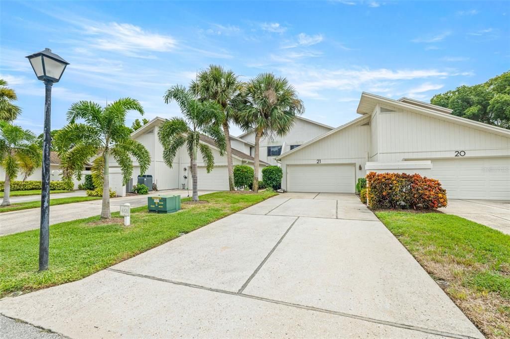 468 LAKEVIEW DRIVE 21, Palm Harbor, FL 34683