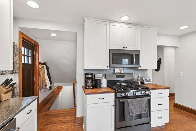 2829 Hampshire Avenue S, Saint Louis Park, MN 55426