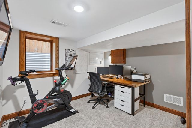 2829 Hampshire Avenue S, Saint Louis Park, MN 55426