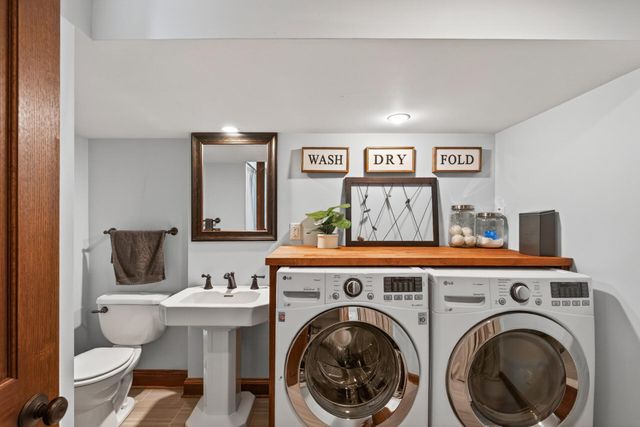 2829 Hampshire Avenue S, Saint Louis Park, MN 55426