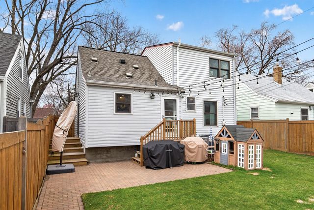 2829 Hampshire Avenue S, Saint Louis Park, MN 55426