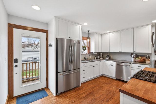 2829 Hampshire Avenue S, Saint Louis Park, MN 55426