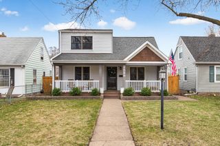 2829 Hampshire Avenue S, Saint Louis Park, MN 55426