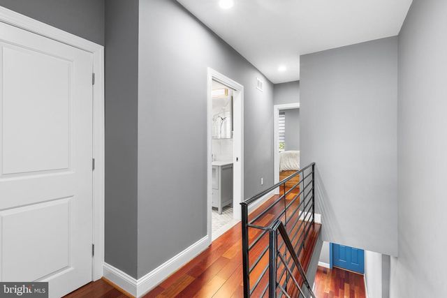 2422 S JUNIPER ST, Philadelphia, PA 19148