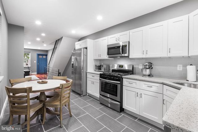 2422 S JUNIPER ST, Philadelphia, PA 19148