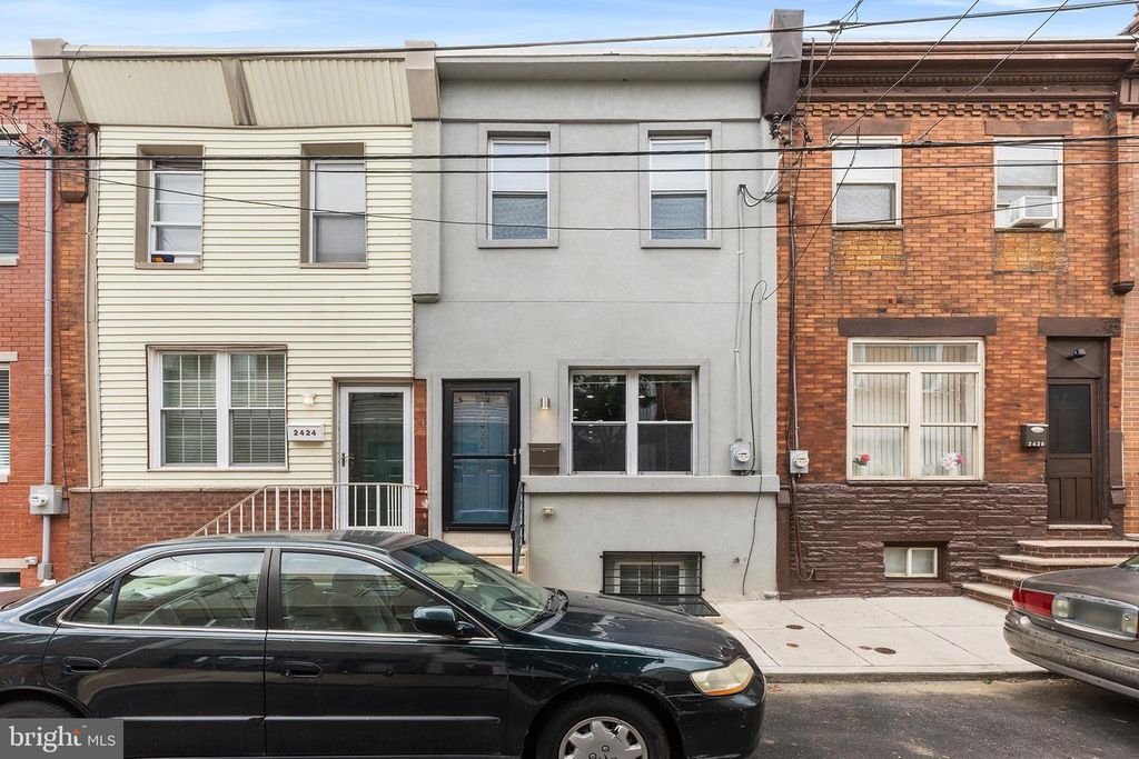 2422 S JUNIPER ST, Philadelphia, PA 19148