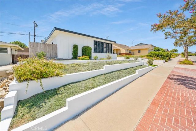 2437 Westmont, Alhambra, CA 91803
