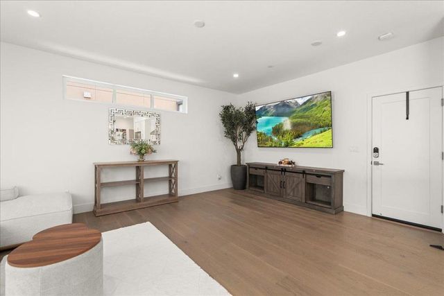 15040 Briggs Court, Los Gatos, CA 95032