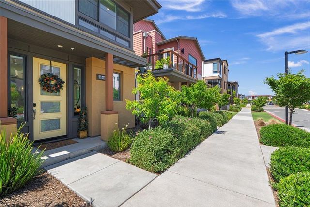 15040 Briggs Court, Los Gatos, CA 95032
