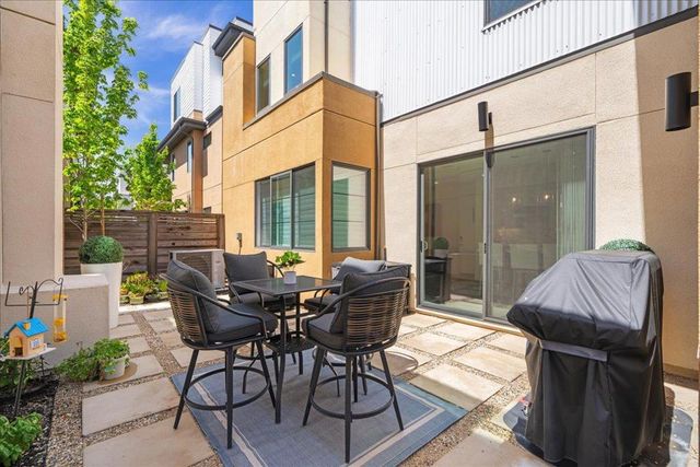15040 Briggs Court, Los Gatos, CA 95032