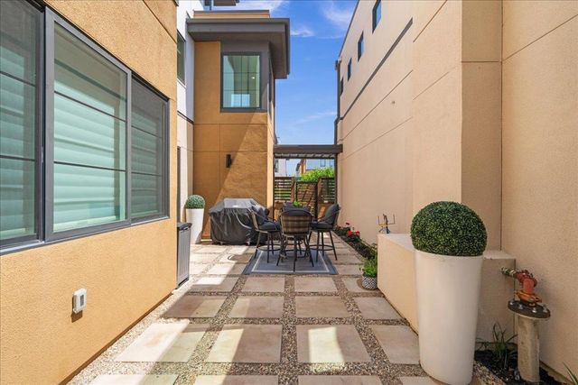 15040 Briggs Court, Los Gatos, CA 95032