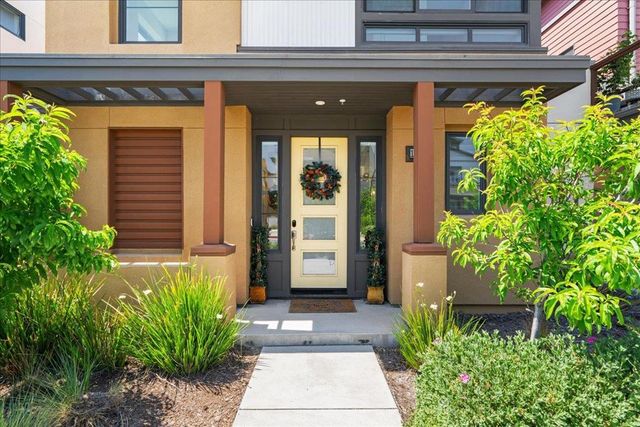 15040 Briggs Court, Los Gatos, CA 95032