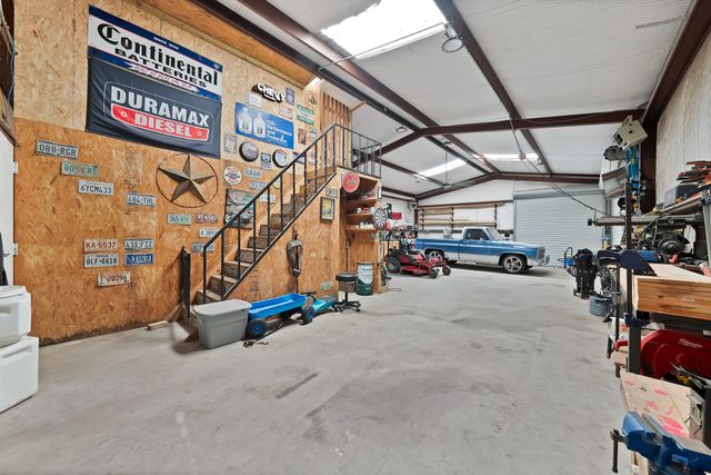 141 County Road 2211, Mineola, TX 75773