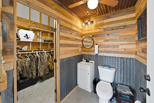 141 County Road 2211, Mineola, TX 75773