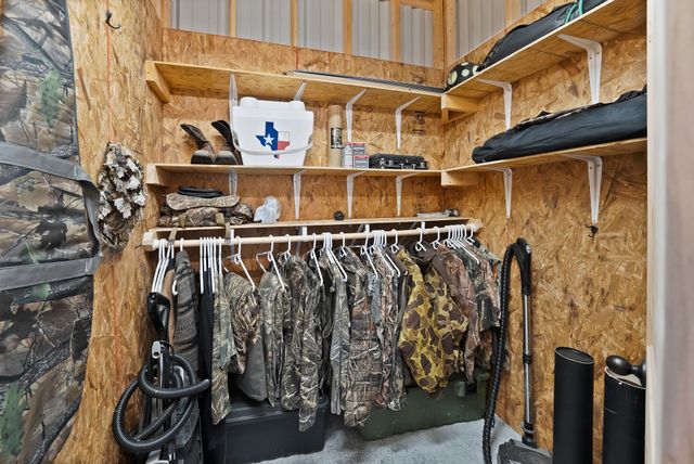141 County Road 2211, Mineola, TX 75773