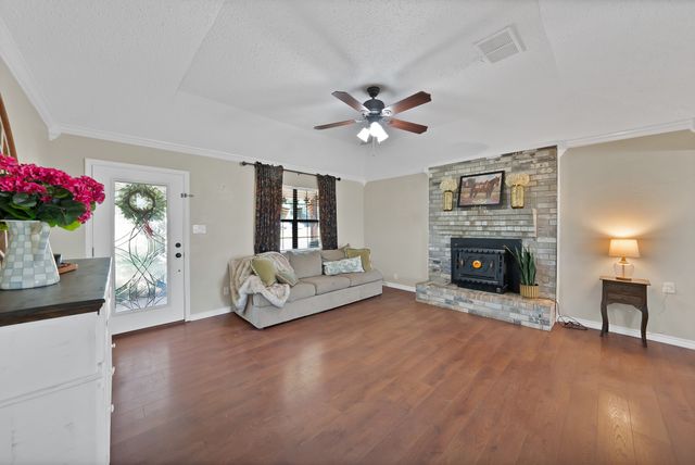 141 County Road 2211, Mineola, TX 75773