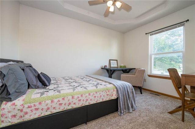 1306 HUNTINGTON Circle, Greenwood, MO 64034