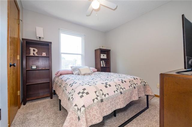 1306 HUNTINGTON Circle, Greenwood, MO 64034
