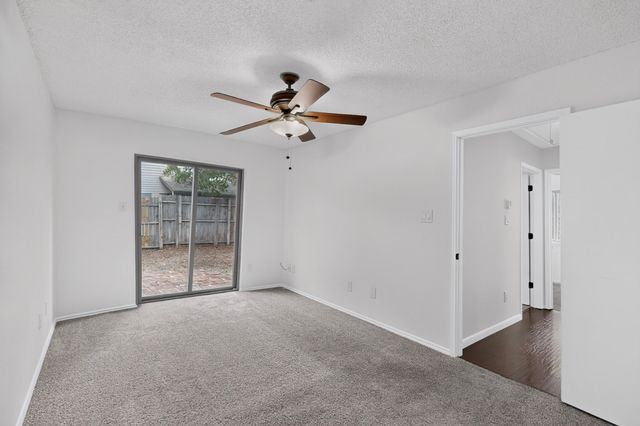2039 Mallard Drive, Lewisville, TX 75077