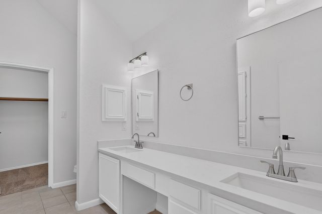 2039 Mallard Drive, Lewisville, TX 75077