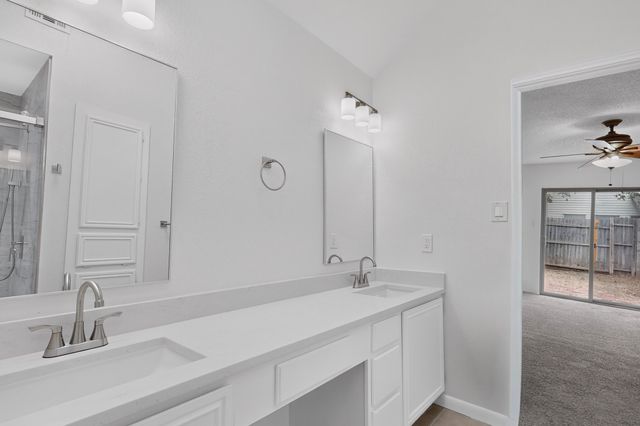 2039 Mallard Drive, Lewisville, TX 75077