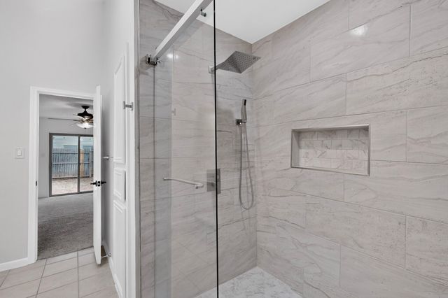 2039 Mallard Drive, Lewisville, TX 75077
