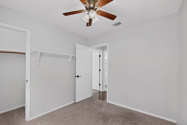 2039 Mallard Drive, Lewisville, TX 75077