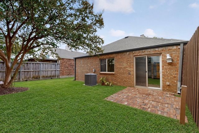 2039 Mallard Drive, Lewisville, TX 75077