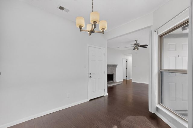 2039 Mallard Drive, Lewisville, TX 75077