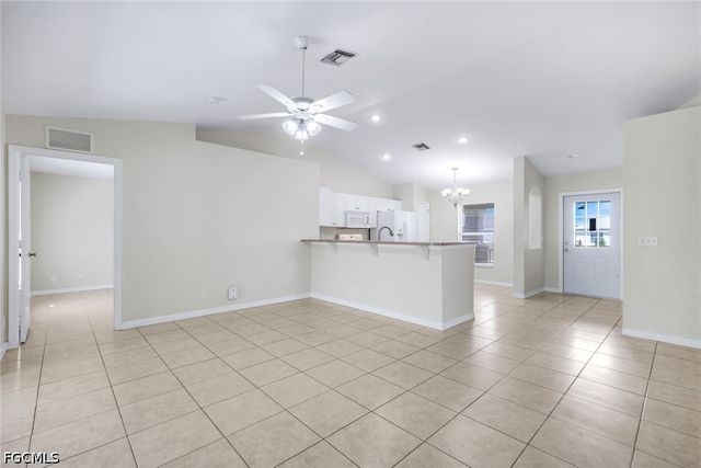 2010 NE 13th PL, Cape Coral, FL 33909