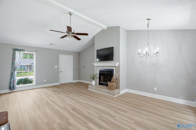 723 Wynsom Drive SE, Huntsville, AL 35803