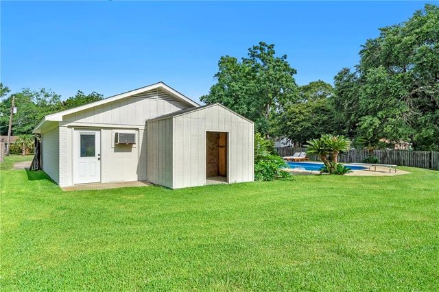 2779 Meadowview Drive, Mobile, AL 36695