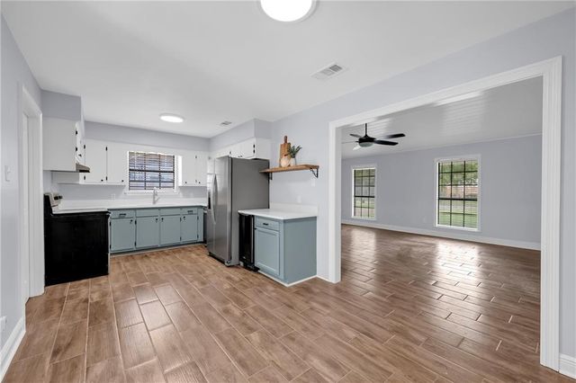 2779 Meadowview Drive, Mobile, AL 36695